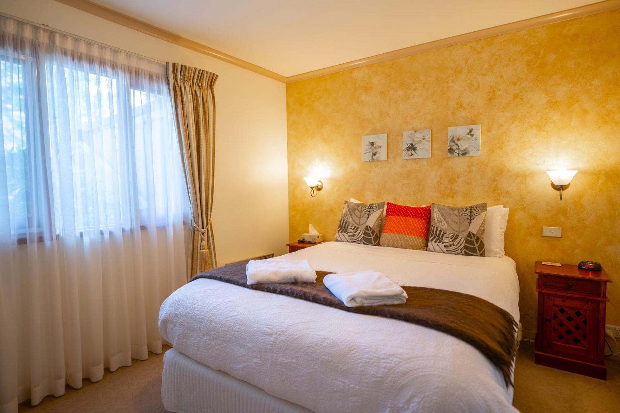 בלאקהית' Kubba Roonga Guesthouse - Boutique Luxury Spa Retreat & Gardens - Blue Mountains מראה חיצוני תמונה